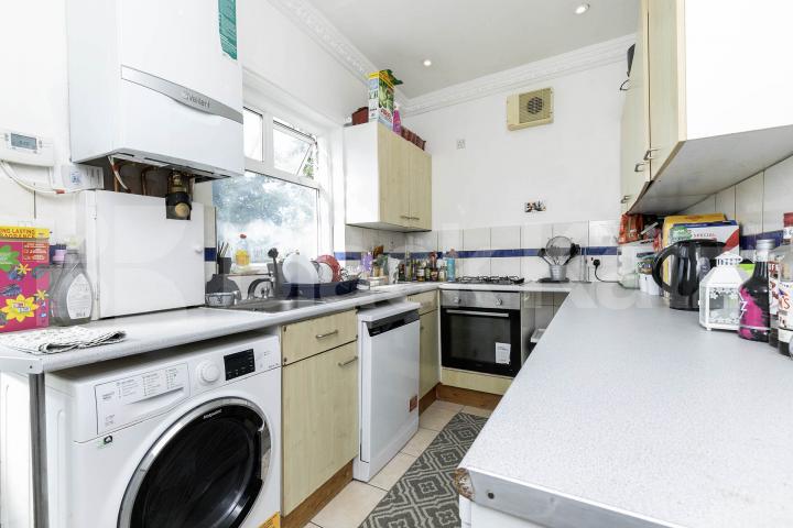 Modern Apartment Little Ealing Lane, South Ealing